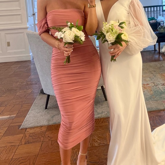 Dresses & Skirts - Club L London Ruched MIDI Dress